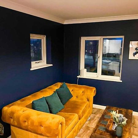 Stylish & Modern Apartment - Southend Stays 외부 사진